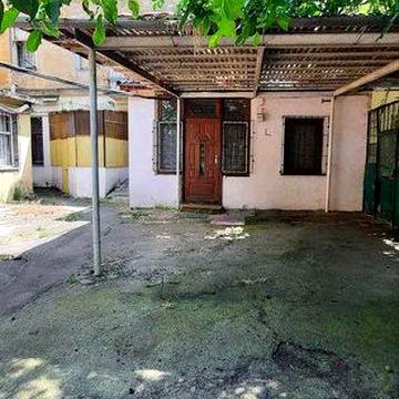 2-кімнатну квартиру в Центрі!