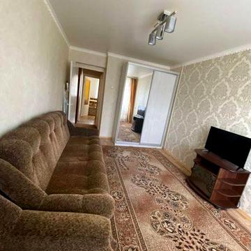 Продається  1-к квартира 38 кв.м.  Ахсарова 3В, м. Олексіївська