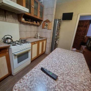 Оренда 4х кімнатної квартири мікрорайон Сонячний