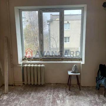 Продаж 1-к квартири после строителей под ваш ремонт Рабочая
