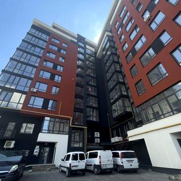 ПРОДАЖ 3 кімнатної квартири, поблизу центру вул. Торговиця