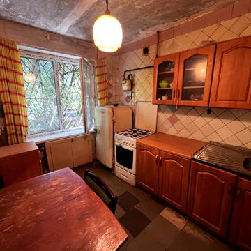 Михайла Драгоманова вул. (Димитрова), 52