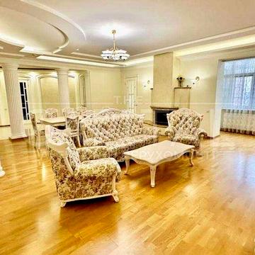 Оренда / Квартира/130 м2/Шевченківський район/ вул. Паторжинського, 14