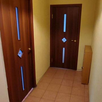 Метробудівська вул., 3