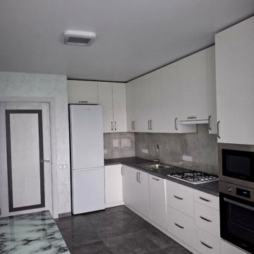 Карла Мікльоша вул., 19