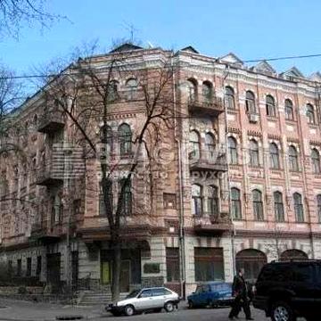 Продаж великої дворівневої квартири по Ольгинській
