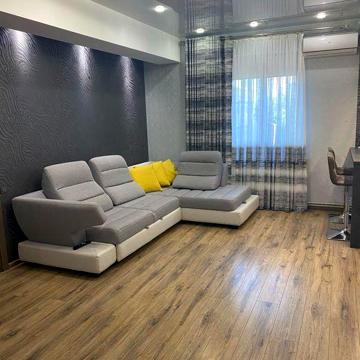 Продам квартиру в центрі міста