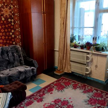 Євгена Мельнікова вул., 1