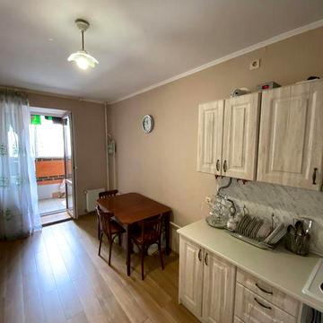 Терміновий продаж 1 однокімнатної квартири з ремонтом,Центральний парк