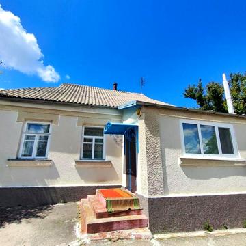 Продам будинок в селі Шкарівка, що 5 км від Білої Церкви
