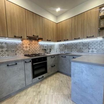 ЖК Центральний, двокімнатна, інд.газ,  гарний ремонт