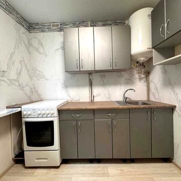 Богдана Хмельницького просп. (Героїв Сталінграда), 10