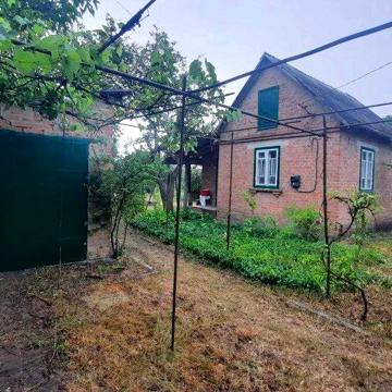 Продам дачу Вороніна на дві кімнати 5хвилин від кінцевої зупинки