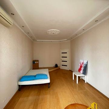 Золотоустівська вул., 50