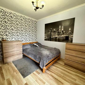 Миропільська вул., 37-Б