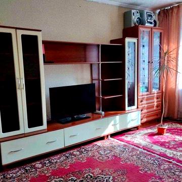 Продам 2х комн квартиру по ул.Строителей (угол А.Янгеля)