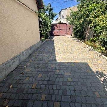 Продаю 1 кімнатну квартиру на землі