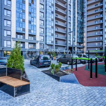 Бульварно-Кудрявська вул. (Воровського), 24а