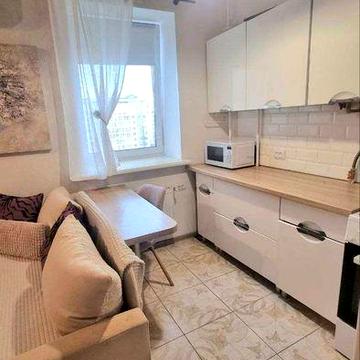 Продаж онокімнатної квартири з ремонтом в топ локації