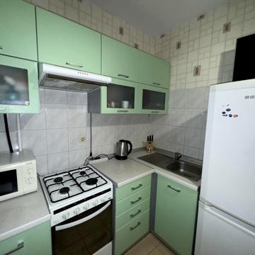 Червоної Калини просп. (Володимира Маяковського), 32-Д