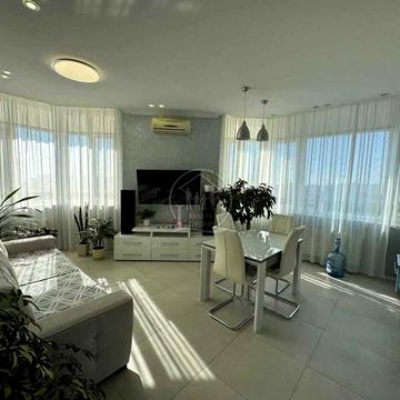 Аренда шикарной двухкомнатной квартиры на Французском бульваре