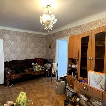 Леоніда Каденюка просп. (Юрія Гагаріна), 9