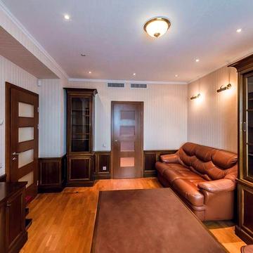 Житомирська Святошин 5-кім Гетьмана Кирила Розумовського (Краснова) 17