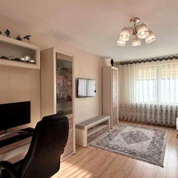 Продаж 2-к., Ахматової Анни вулиця 15, Дарницький р-н.