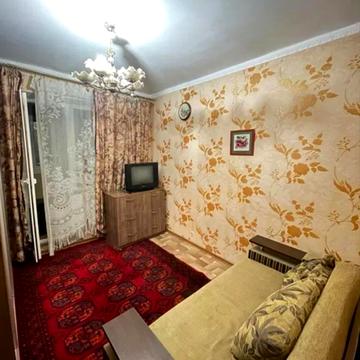Академіка Янгеля вул., 21