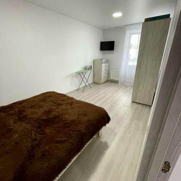 Новобудова , оренда 2 ох кімнатноі квартири  в центрі Моршина