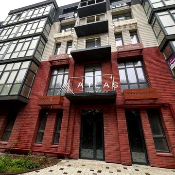 Кв.м - 74,7. Продаж квартири по вул. Чупринки