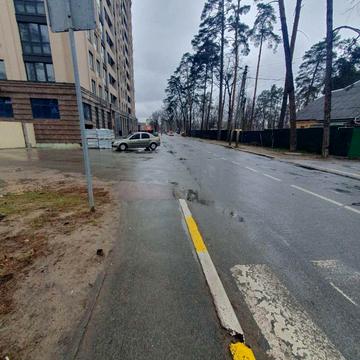 Мінеральна вул., 120 В/1
