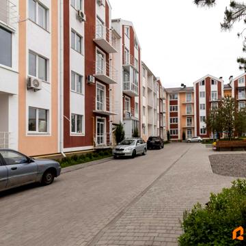 Гетьманська вул., 54