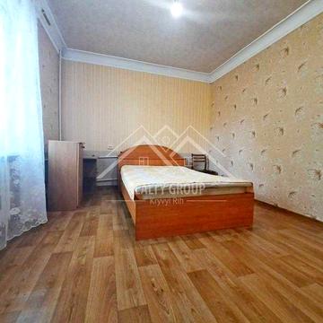 Продається 3-К "сталінка" на Прудах