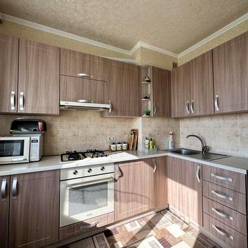 Продам гарну 2-х кімнатну квартиру по вулиці Шевченка /Центр