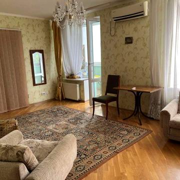Здається 3 кімнатна квартира на Поділлі