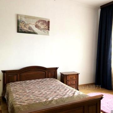 Коновальця Є. вул. Франківський район