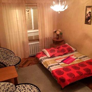 ПРОДАМ 2-х ком квартиру СОБОРНОСТИ  (Воссоединения просп.1А)