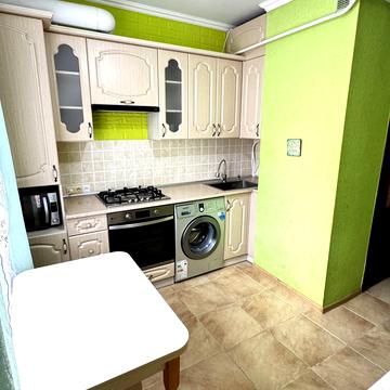 Сергія Колачевського вул. (23 Лютого), 82