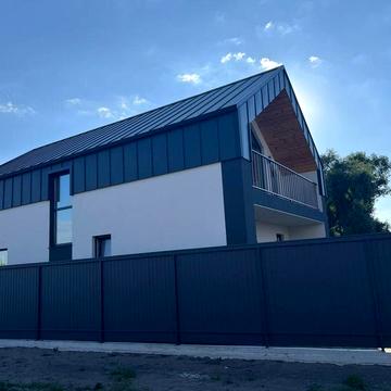 Продам новий будинок з виходом на озеро в Зазимї IO