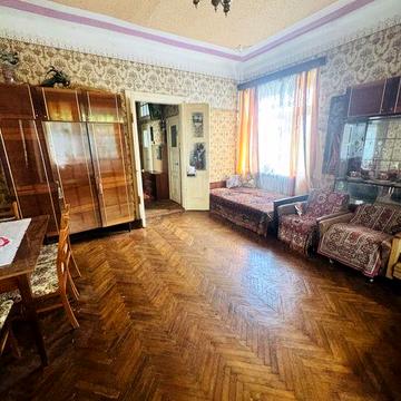 3-кімнатна квартира в центрі Кременця