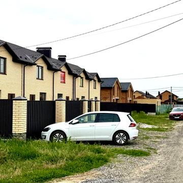 Весняний пров. таунхаус - 4 кімнати, кухня, 2 санвузла, ділянка велика