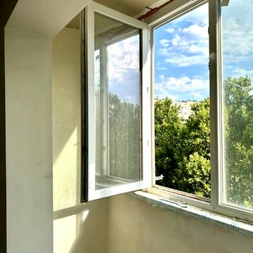 2-кімнатна квартира на Кримському бульварі. ГАЗ. Балкон! Тамбур. ОСББ