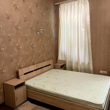 Базарна вул., 16