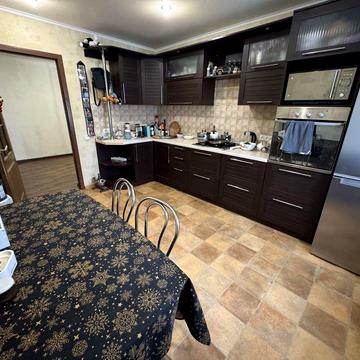 Продається 4 кімнатна квартира на Східному -2