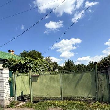 Продається житловий будинок в місті Бобровиця