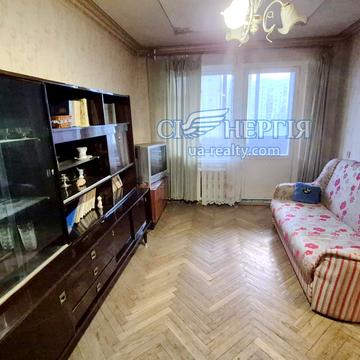 Дарницький бульв., 7
