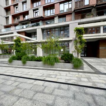 Кучеревського бульв., 1