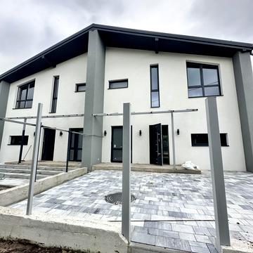 Степана Бандери вул.