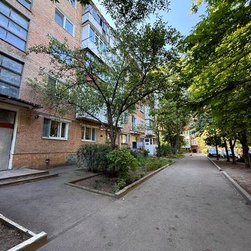 Продаж 2к квартири на Новомиколаївці
